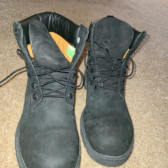 Timberland Boots - Picture 2 of 3